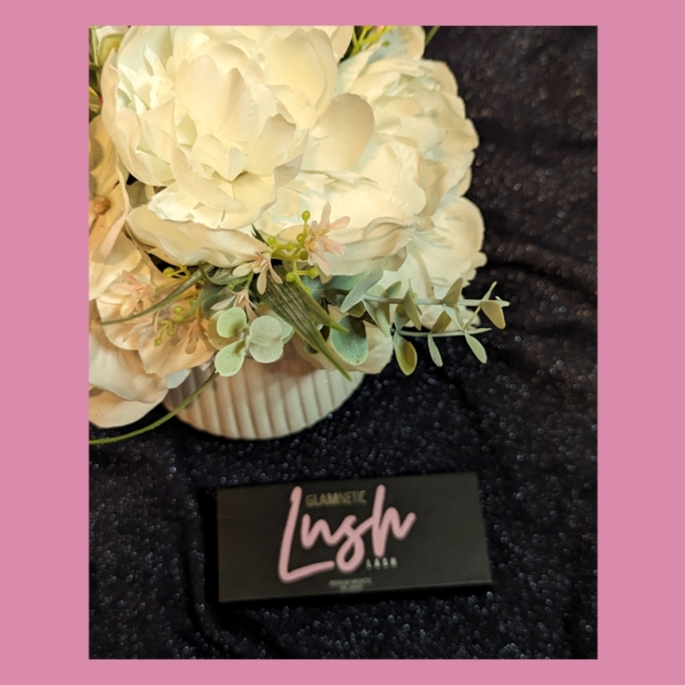 Glamnetic Lashes in Lush